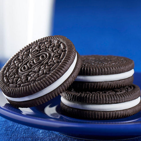 Nabisco Oreo Chocolate Sandwich Cookies, 2 oz., 30 Pack - Classic Chocolate Cookies with Creamy Filling, Perfect for Snacking, Lunchboxes, or Parties